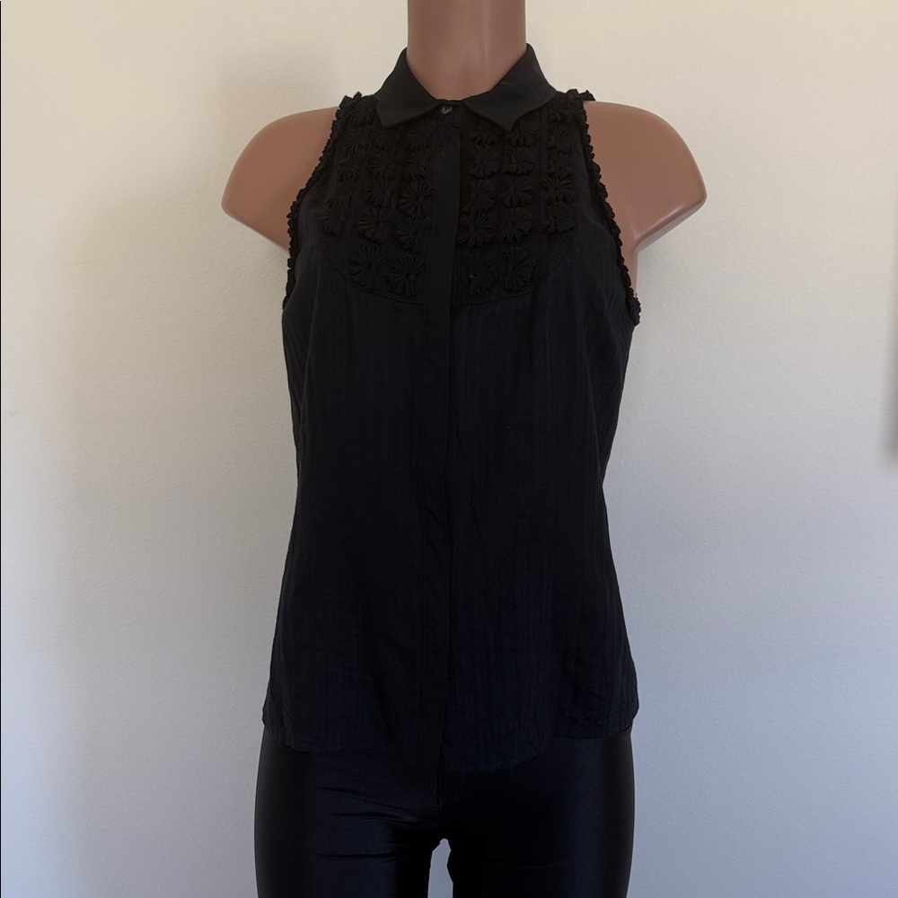 Magaschoni Black Sleeveless Blouse size 8, excellent condition